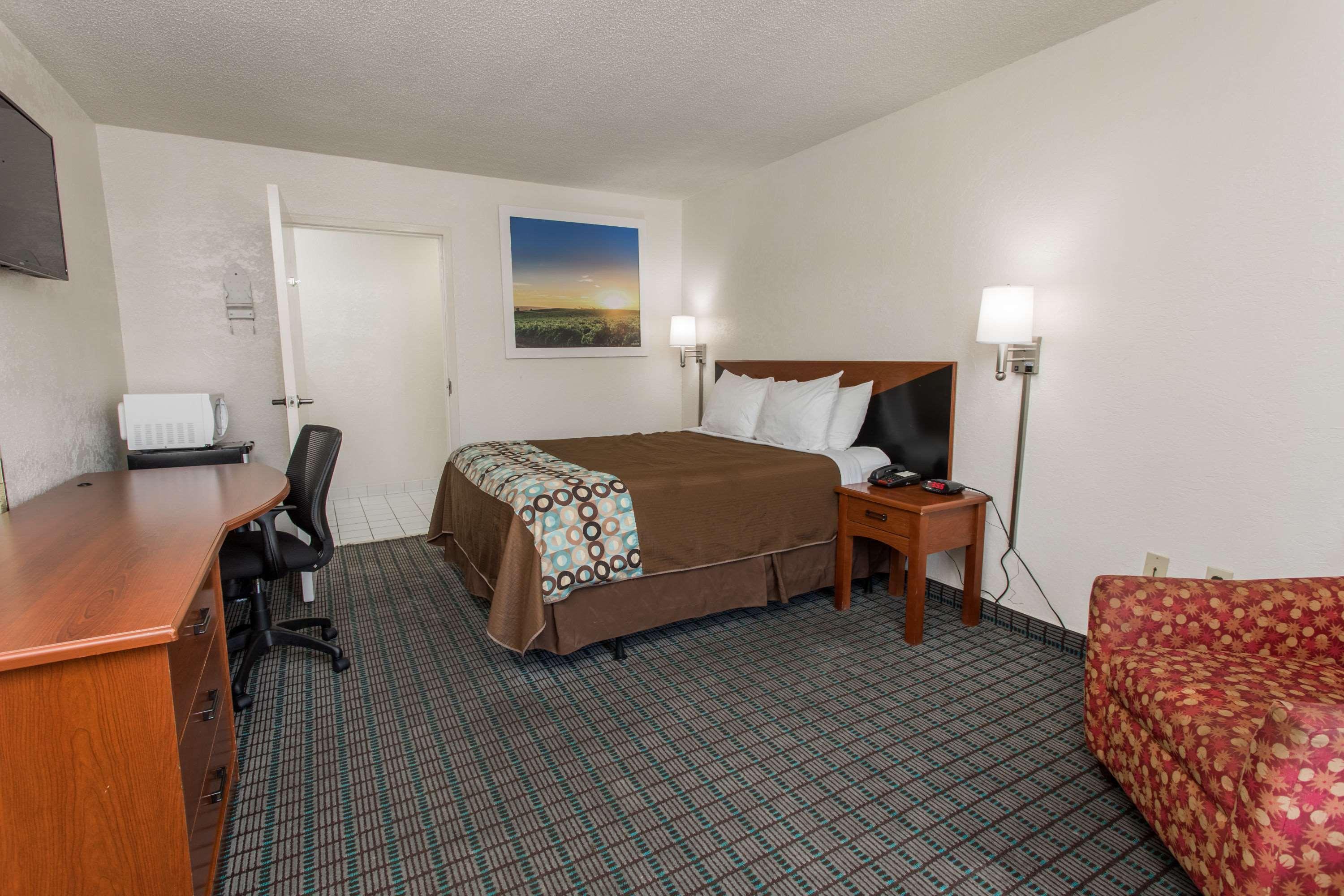 Days Inn By Wyndham Dillon Eksteriør billede