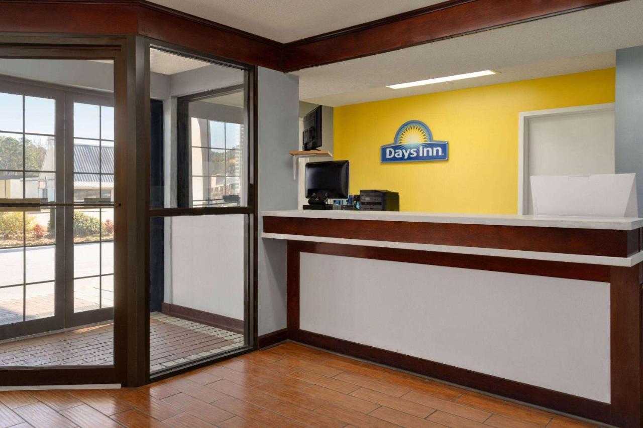 Days Inn By Wyndham Dillon Eksteriør billede